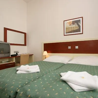 Atos Szálloda 3*